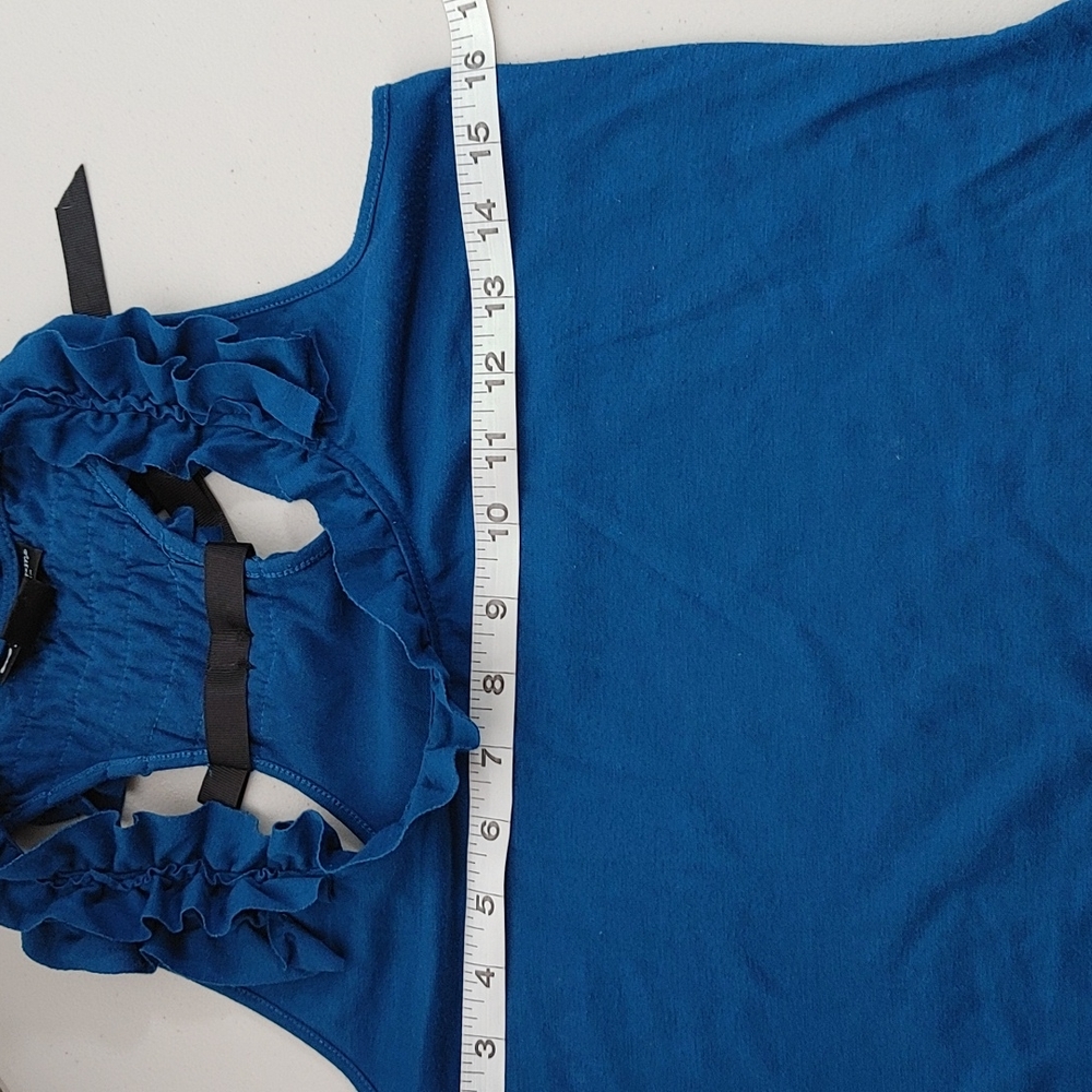 💙 Blue Racer-back Tank Top 💙 - Picture 7 of 8